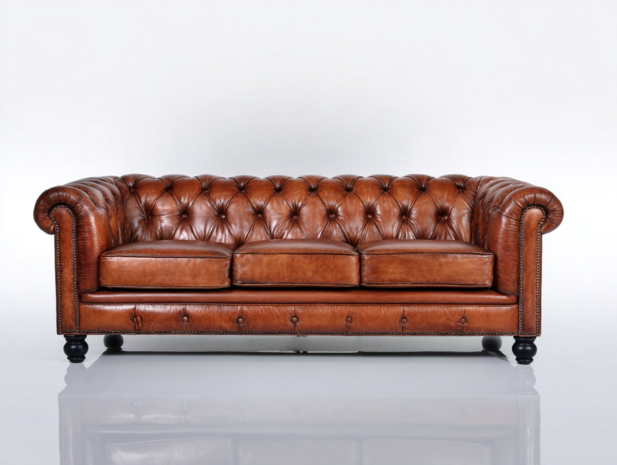 3 Sitzer Sofa aus Leder 225x96x78 cm - Cognacbraun - Chesterfield Design mit Knopfheftung